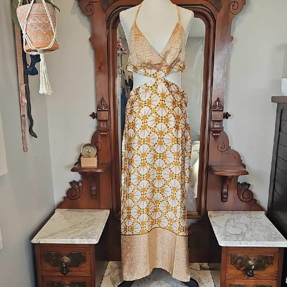 Elegant Yellow Patterned Halter Dress
